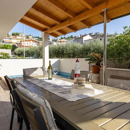 2 Bedroom Awesome In